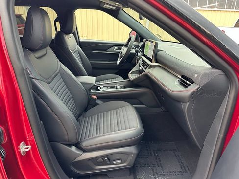 New 2026 Ford Explorer ST-Line w/ ST-Line Street Pack AWD/4WD image 17