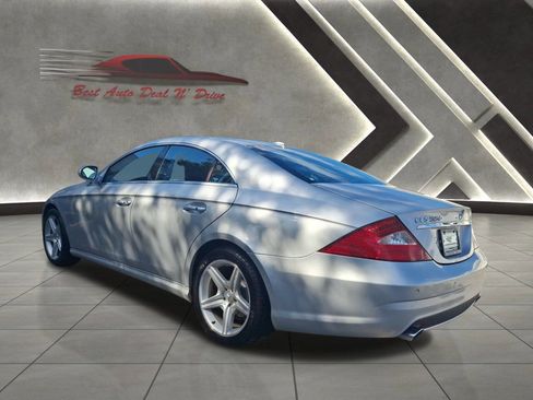 Used 2008 Mercedes-Benz CLS 550 image 13