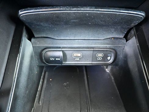 Used 2025 Kia Telluride S AWD/4WD image 29