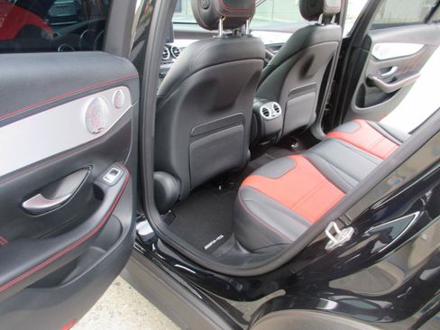 Used 2019 Mercedes-Benz GLC 63 AMG 4MATIC image 39