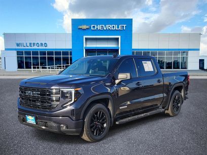 Used 2024 GMC Sierra 1500 Elevation w/ LPO, Elevation Black Package