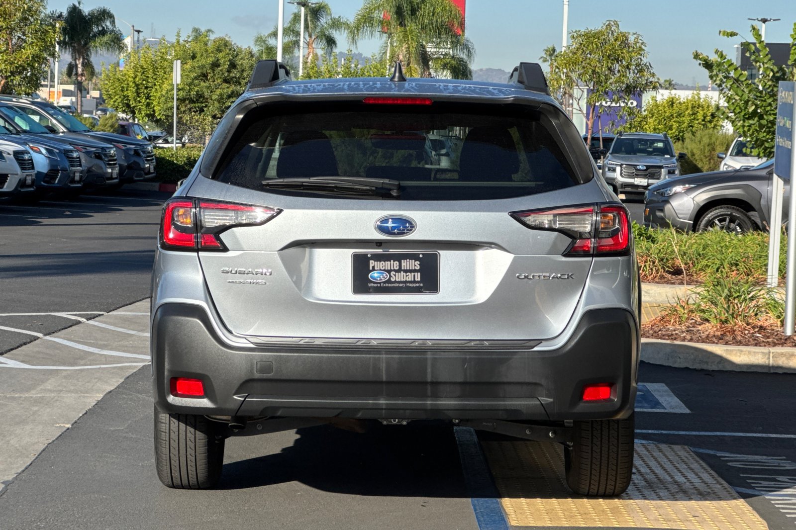Certified 2024 Subaru Outback Premium w/ Popular Package #1 AWD/4WD image 5