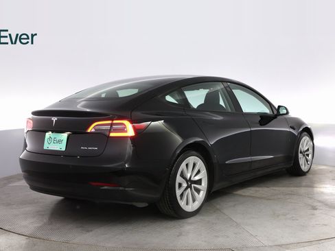 Used 2022 Tesla Model 3 Long Range image 12