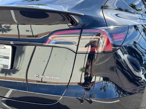 Used 2024 Tesla Model Y Performance image 20