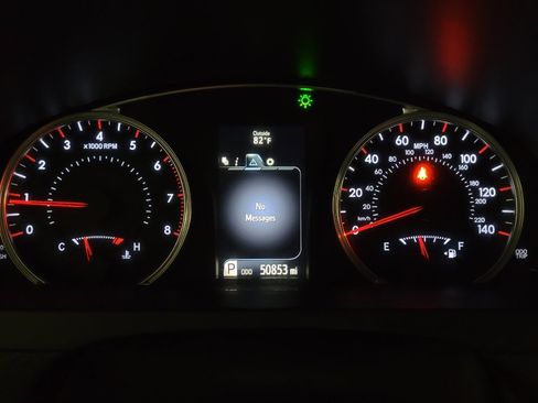 Used 2017 Toyota Camry SE w/ Moonroof Package FWD image 23