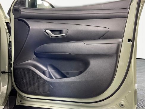 Certified 2025 Hyundai Santa Cruz SE FWD image 27