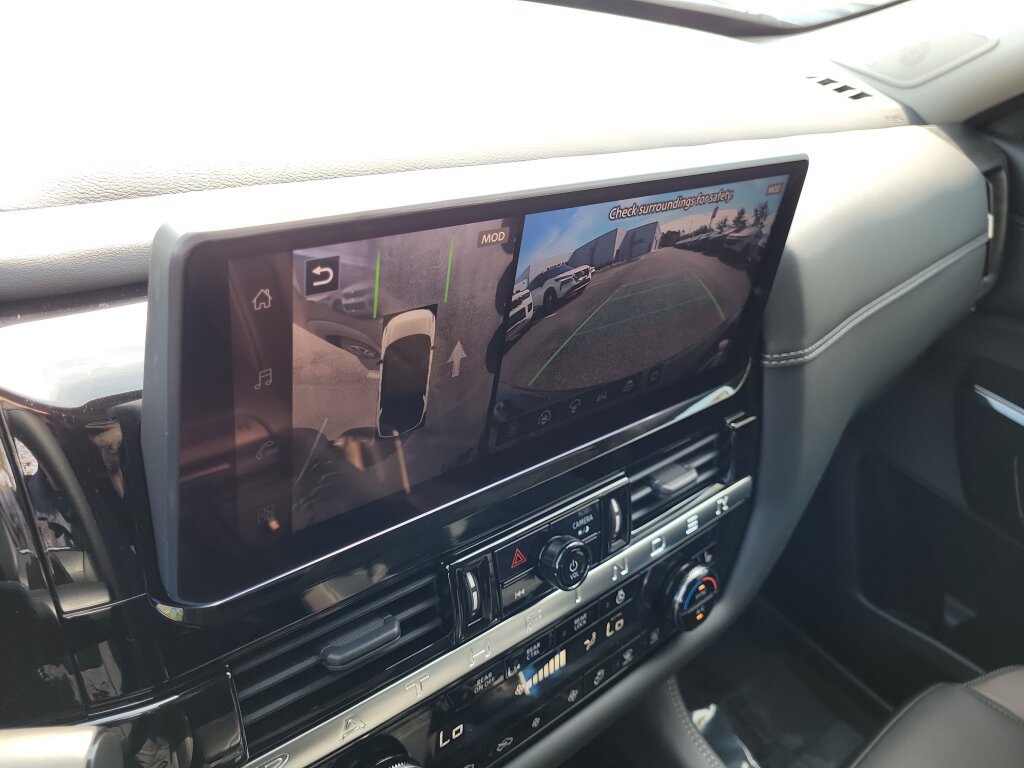 New 2026 Nissan Pathfinder Platinum FWD image 29