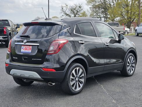 Used 2021 Buick Encore Preferred w/ Safety Package II image 4