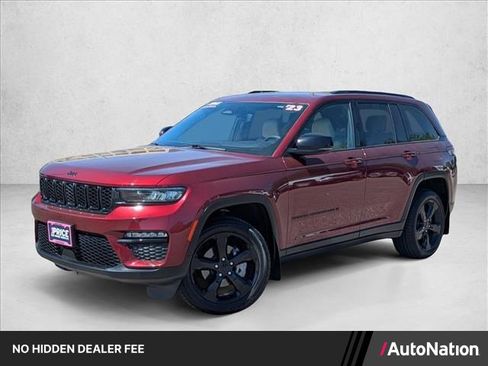 Used 2023 Jeep Grand Cherokee Limited w/ Black Appearance Package AWD/4WD image 1