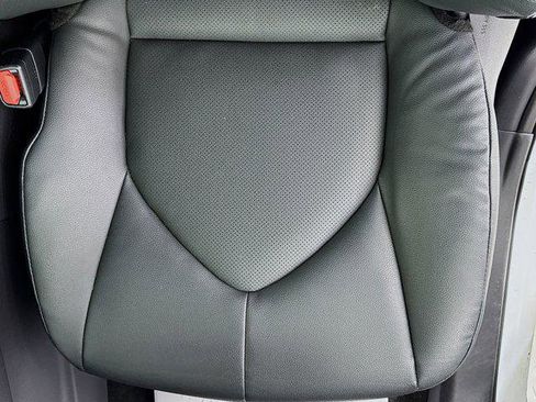 Certified 2025 Toyota Grand Highlander AWD image 18