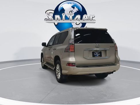 Used 2016 Lexus GX 460 w/ Premium Package image 10