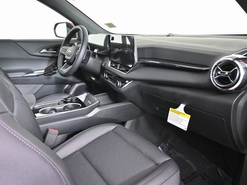 New 2026 Chevrolet Equinox LT w/ Convenience Package II image 14