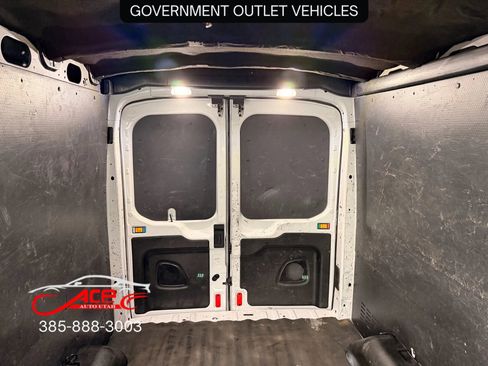 Used 2019 Ford Transit 250 148 Medium Roof image 12