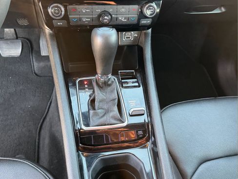 Used 2024 Jeep Compass Limited image 20