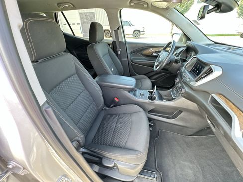 Used 2021 GMC Terrain SLE w/ Driver Convenience Package AWD/4WD image 26