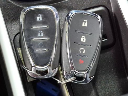 Used 2018 Chevrolet Bolt Premier w/ Driver Confidence II Package FWD image 28