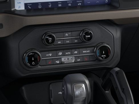 New 2025 Ford Bronco Big Bend w/ Black Diamond Package AWD/4WD image 16