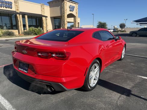 Used 2020 Chevrolet Camaro LT image 7