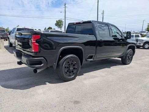 Used 2024 Chevrolet Silverado 2500 LTZ w/ LTZ Plus Package AWD/4WD image 4