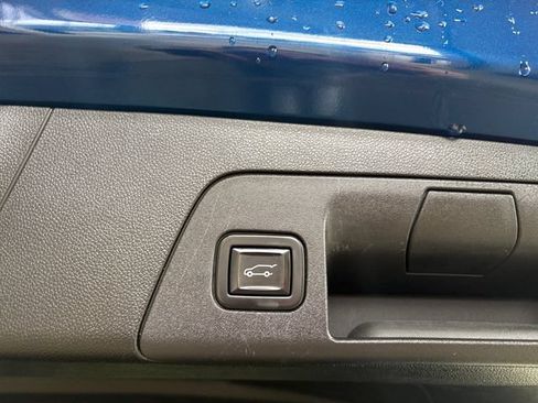 Used 2023 Buick Envision Avenir AWD/4WD image 15
