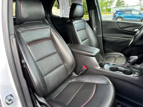 Used 2023 Chevrolet Equinox RS w/ RS Leather Package image 17