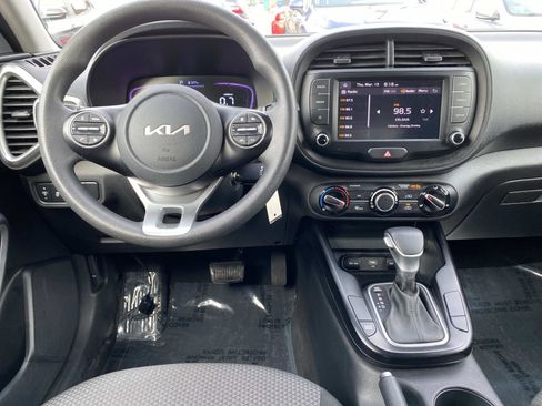 Used 2024 Kia Soul LX w/ Option Group 015 image 10