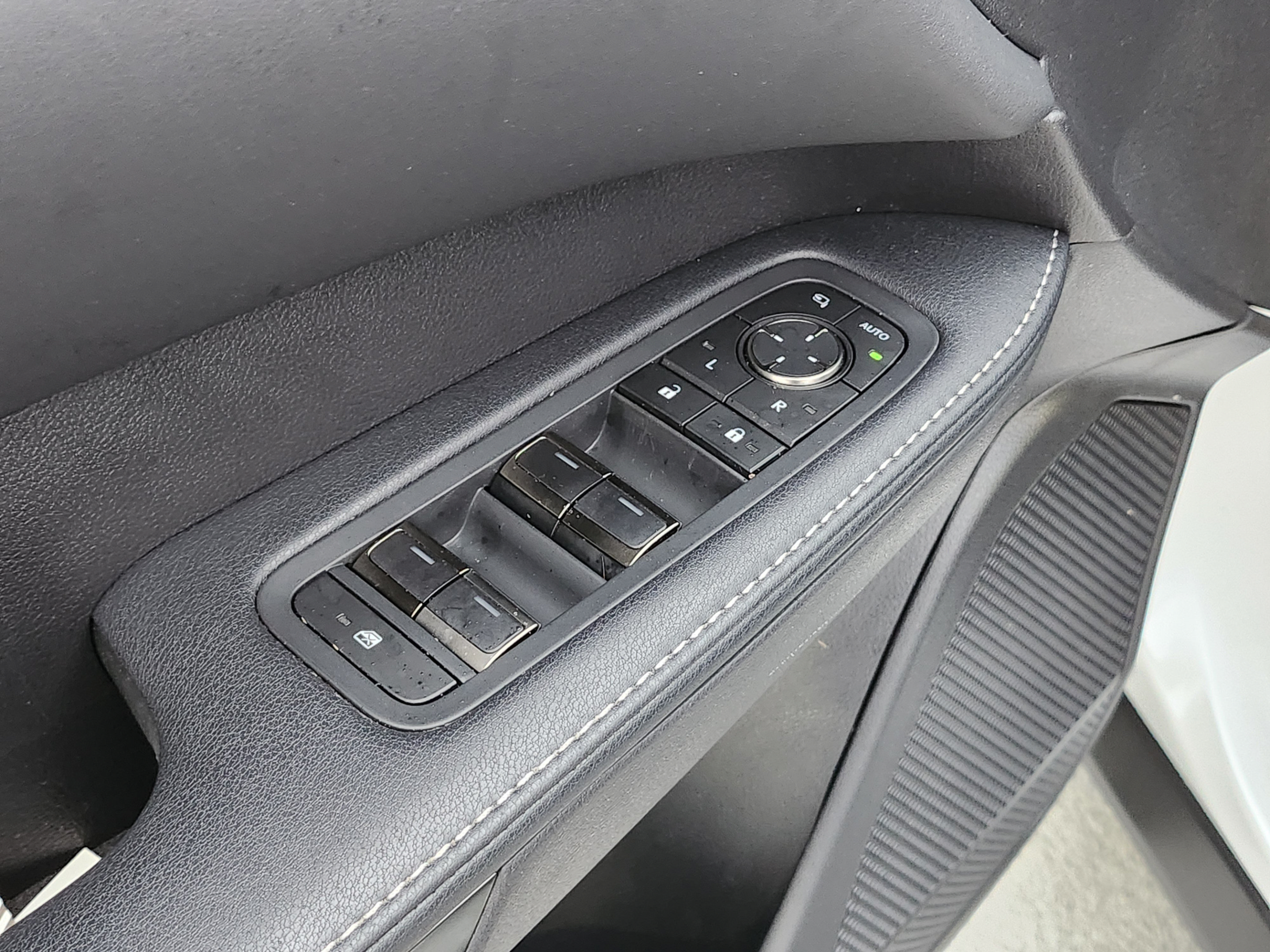 Certified 2025 Lexus RX 350 Premium FWD image 10