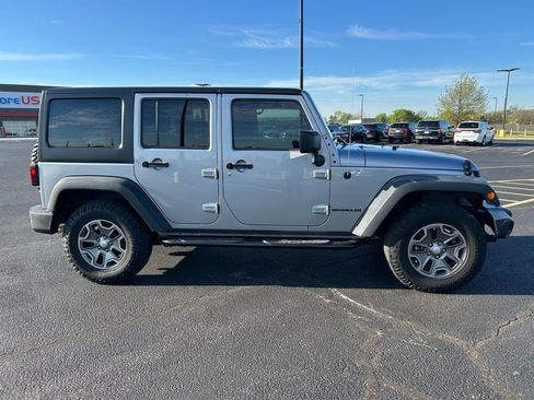Used 2015 Jeep Wrangler Unlimited Sport w/ Quick Order Package 24S image 10
