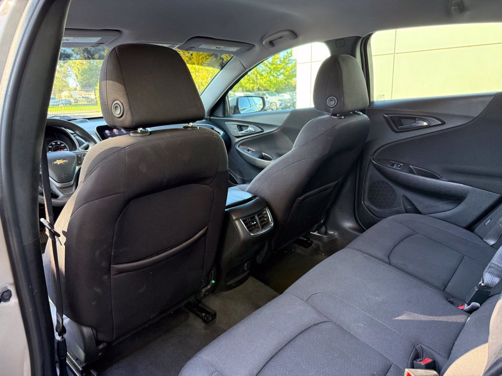 Used 2022 Chevrolet Malibu LT FWD image 23