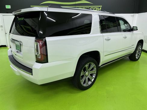 Used 2017 GMC Yukon XL Denali w/ Open Road Package AWD/4WD image 10