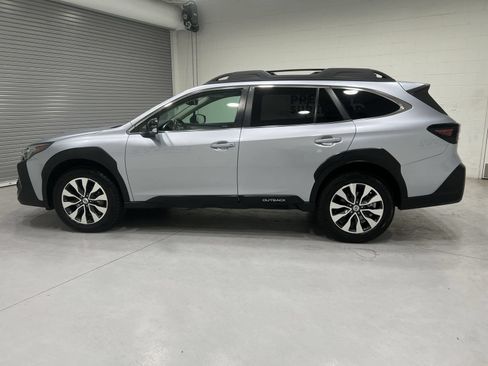 Used 2024 Subaru Outback Limited XT AWD/4WD image 5