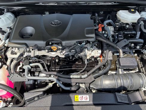 Used 2025 Toyota Camry LE FWD image 32