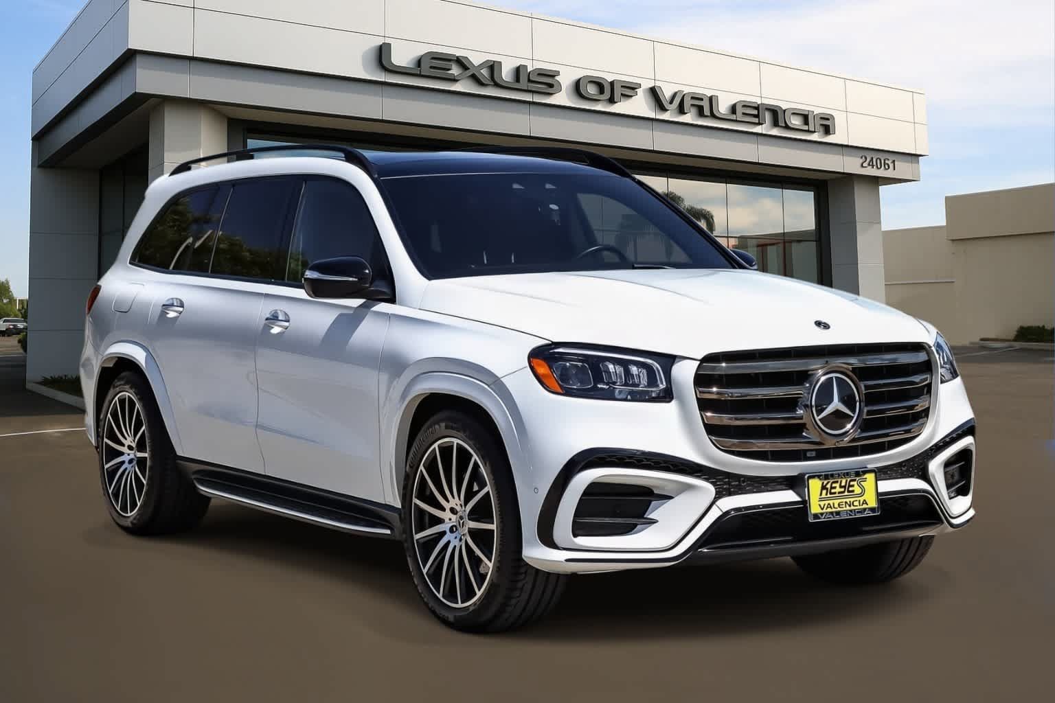 Used 2024 Mercedes-Benz GLS 450 4MATIC image 5