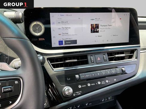 Used 2025 Lexus ES 350 w/ Premium Package FWD image 6