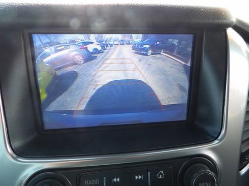 Used 2018 Chevrolet Suburban LT w/ Max Trailering Package image 18