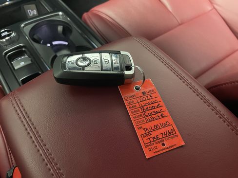 Used 2023 Lincoln Corsair Reserve w/ Equipment Group 202A image 16