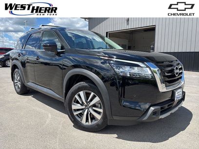 Used 2024 Nissan Pathfinder SL
