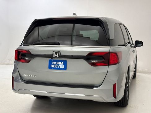 New 2026 Honda Odyssey EX-L image 9