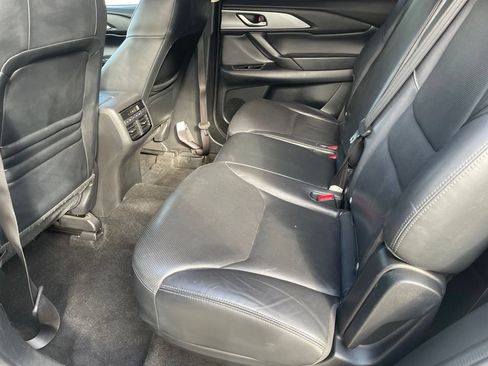 Used 2018 MAZDA CX-9 Touring FWD image 14
