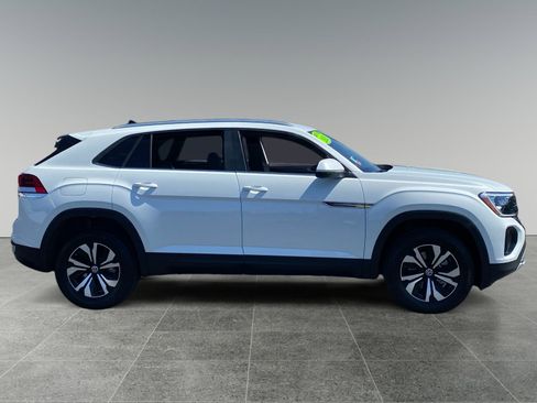Used 2026 Volkswagen Atlas Cross Sport SE AWD/4WD image 6