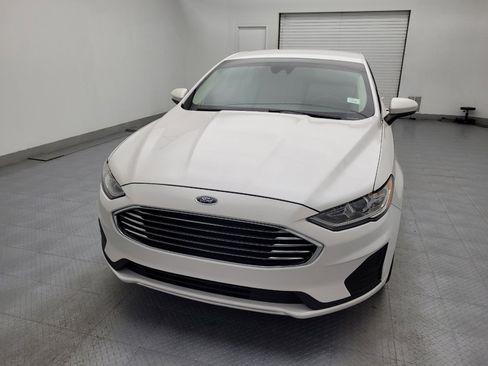 Used 2019 Ford Fusion SE image 15