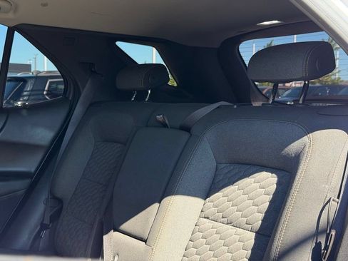 Used 2020 Chevrolet Equinox LT FWD image 29