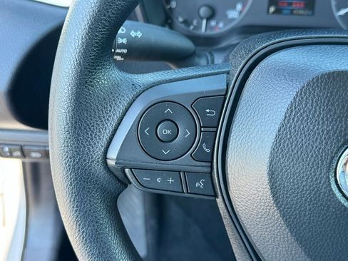 Used 2025 Toyota Corolla LE FWD image 14