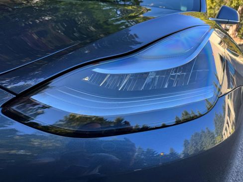 Used 2020 Tesla Model 3 Standard Range Plus image 14