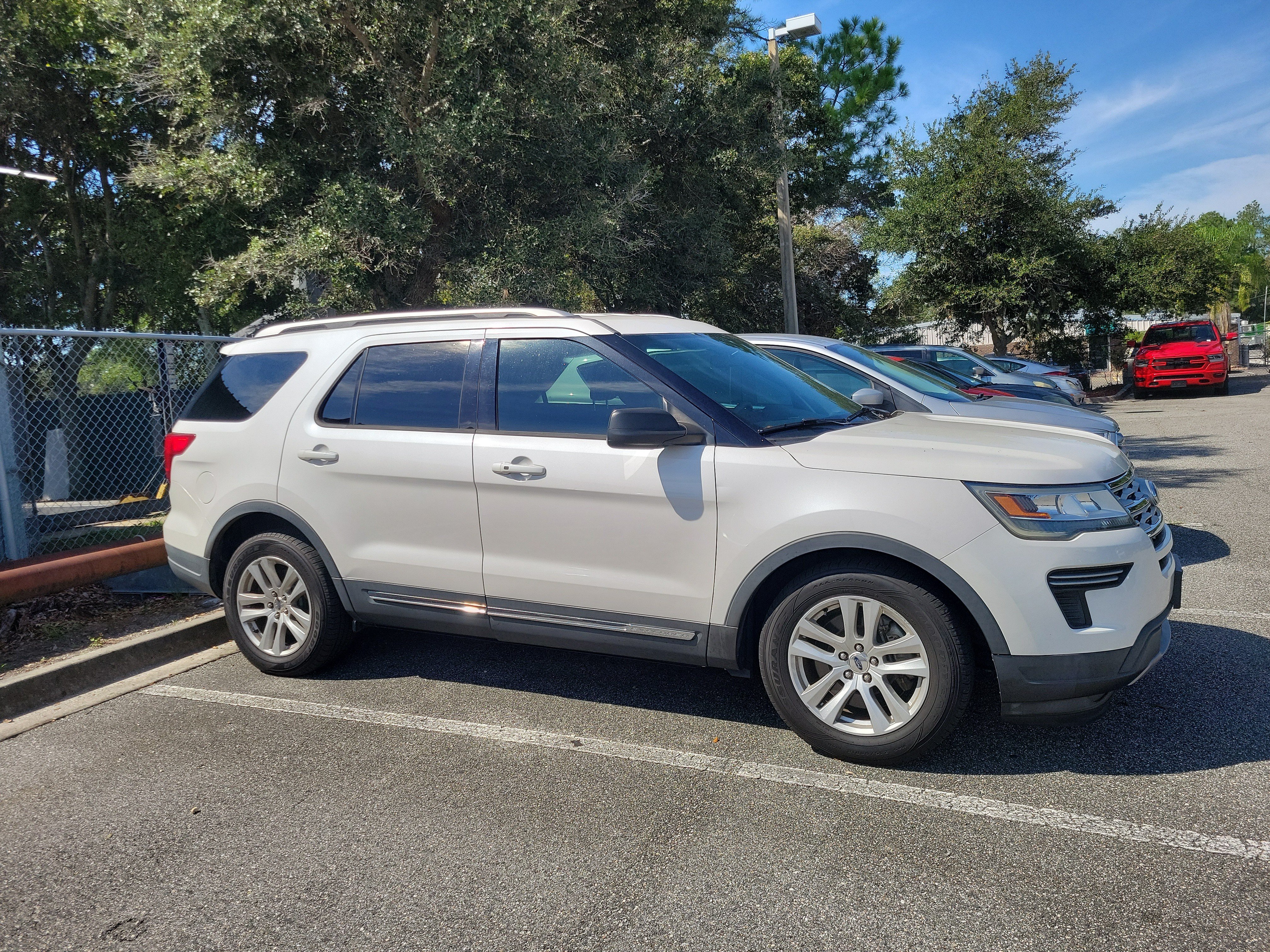 Used 2019 Ford Explorer XLT w/ Class III Trailer Tow Package FWD image 7