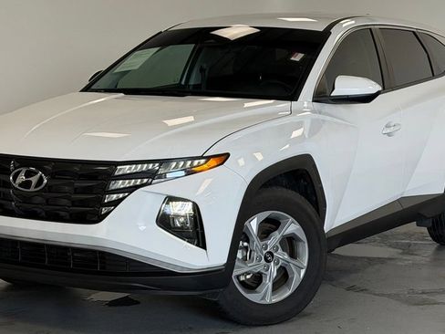 Used 2024 Hyundai Tucson SE FWD image 1