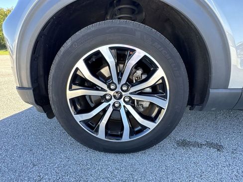 Used 2022 Ford Explorer ST-Line w/ Class IV Trailer Tow Package image 18