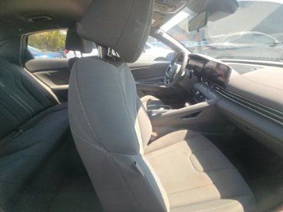 Used 2023 Hyundai Elantra SEL w/ Convenience Package FWD image 11