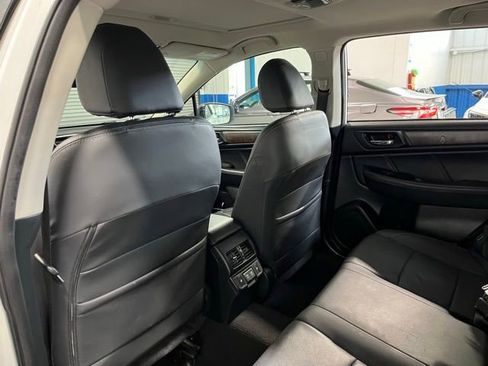 Used 2019 Subaru Outback 3.6R Limited w/ Popular Package #2 AWD/4WD image 16