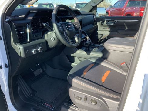 Used 2026 GMC Sierra 1500 AT4 w/ AT4 Premium Package AWD/4WD image 34